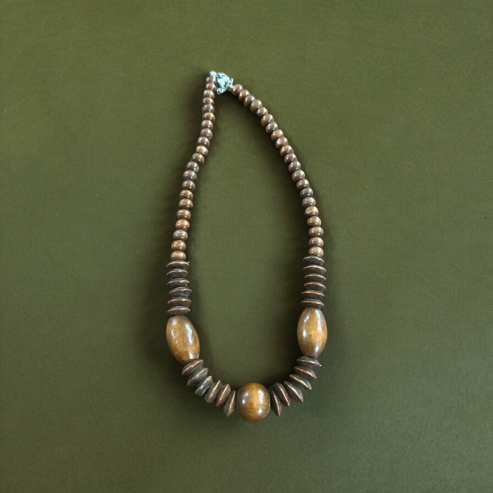 Vintage wooden necklace 20-23”